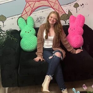 Meet your Posher, Laura